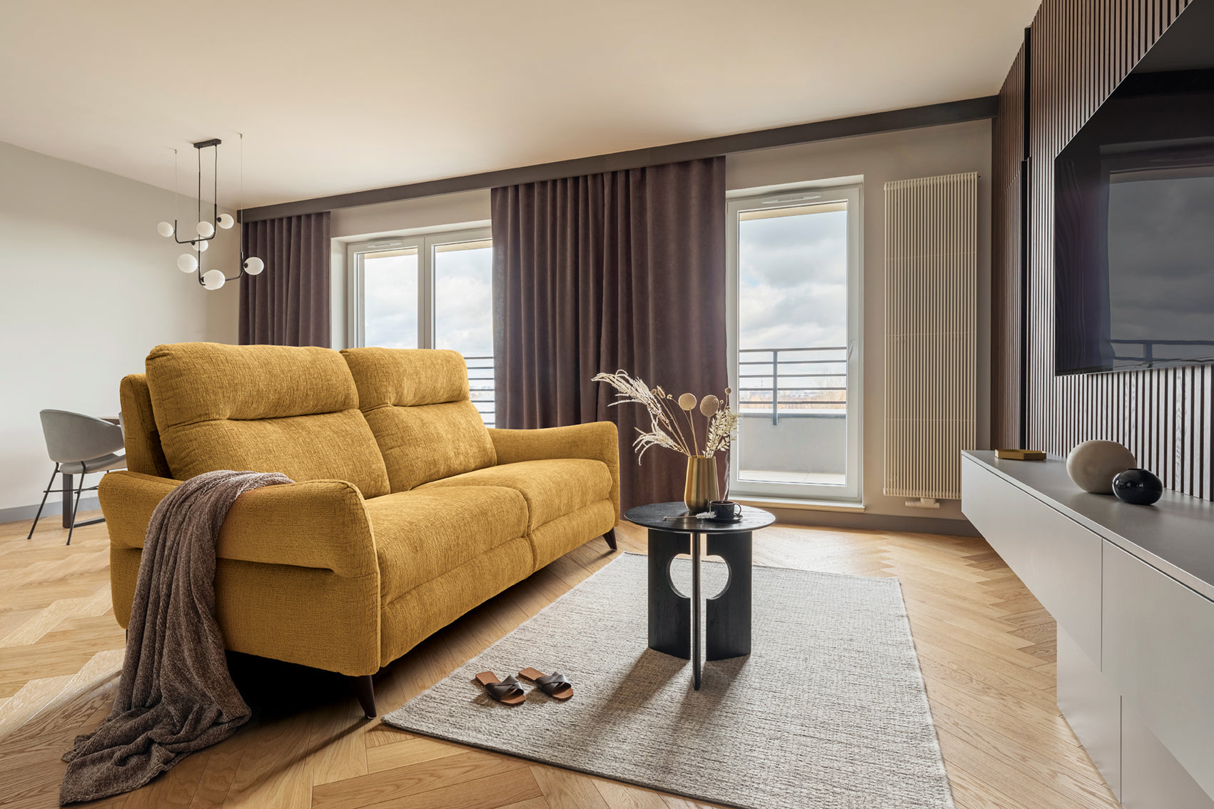 /images/TRAVISAMBIENTE_2048x.jpg